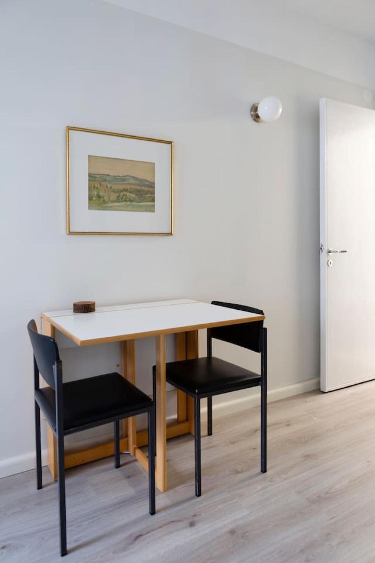 Vintage Modern By Sea - Eiranranta *